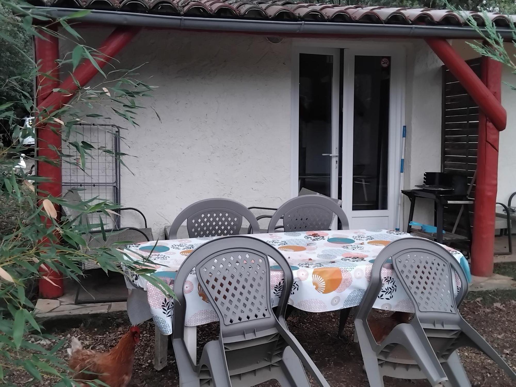 Maisonnette Pour Detente Ou Travail Saint-Aubin-de-Nabirat Exteriér fotografie